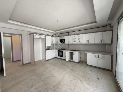 Uygan'dan Muratbey Mah. 3+1 165m² Havuzlu Site İçerisi Ultra Lüx