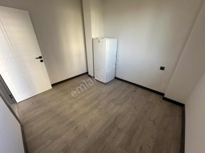 Fevzi Çakmak Mahallesi Havuzlu 1+1 Y.g Daire