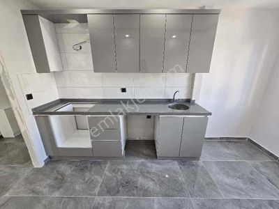 Demirel Mah Tramway Dibi Her Şey Ayrı Yüksek Giriş 2+1