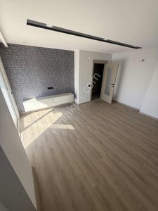 Fevzıçakmak Mah Tramwaya Yakın Lüx 3+1