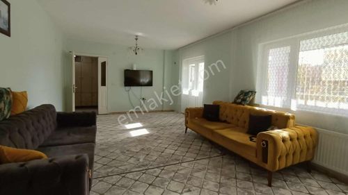 Güç Emlaktan Toki Akabede Kiralık 3+1 Daire