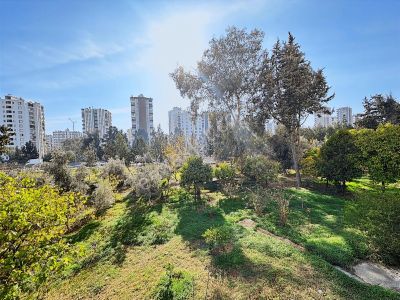 Yurt Mah. Geniş Oturumlu Doğalgazlı Parkeli 3+1 Satılık Daire