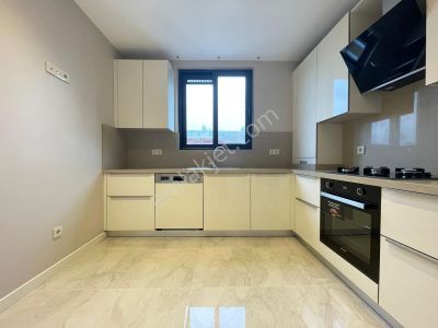 Kazasker'de Prestijli Binada G.odalı Depolama Alanı Ebeveynli