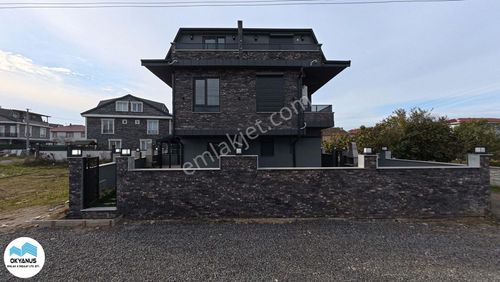 Sakarya Kocaali De Özel Havuzlu, Geniş Bahçeli, Seçkin Taş Villa