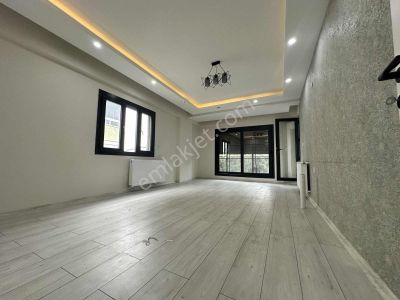 Emir Yapıdan Tek Daire Üzeri İzban Karşısı Daire