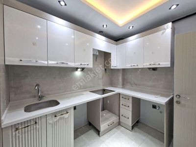 Recep Ümit'ten Şarhöyük'te Satılık Büyük Park Manzaralı Özel Garajlı 2+1 Sıfır Lüx Daireler.