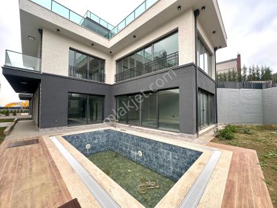 Pw Plus'tan Gümüştepe'de 6+1 430 M² Havuzlu Satılık Lüks Villa