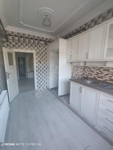 Babacandan Selahaddin Eyyübide Doğalgazlı-parkeli-bakımlı 3+1