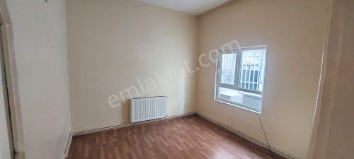 Babacandan Selahaddin Eyyübide Doğalgazlı-parkeli-bakımlı Kiralık Daire