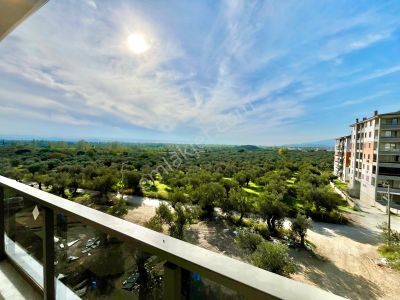 Gümüşden Kadıköyde Ebeveyn Banyolu Ayrı Mutfaklı Sıfır 2+1 Daire