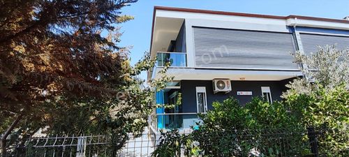 Rw Akar Camikebir'de Müstakil Tadında 150m² Arsa Paylı 2+1 Daire