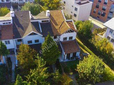 Akkent Sitesinde 5+1 Lüks İçi Yapılı Villa