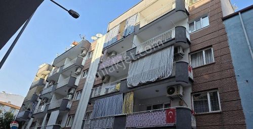 Meşrutiyet Mahallesinde Satılık 3+1 Doğalgazlı Daire