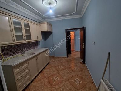 Garanti Emlak'tan 2+1 Arakat Merkezi Konumda Kiralık Daire