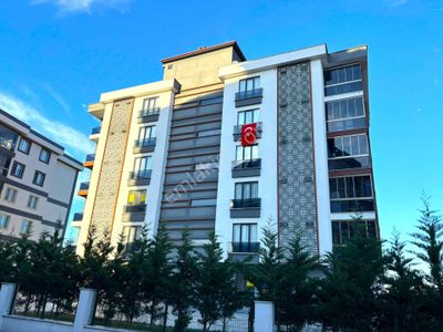 **eryıldız İnşaat'tan**tepe Bölgesinde İskanlı Ebeweyn Banyolu Kapalı Otoparklı Lüks 2+1