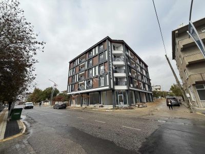 Mrt Gayrımenkul'den Cadde Üzerinde Satılık 2+1 Daire