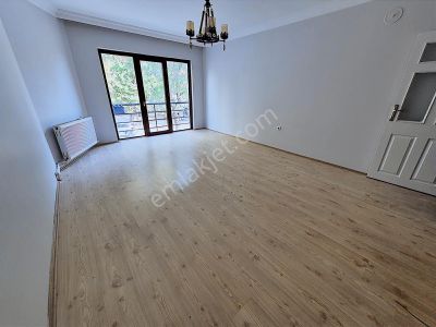 Arel'den Varlık Mh.beypazarı Cd/yivli Sk.köşe Genç Bina Ön 2+1