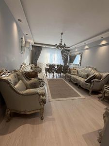 Acar Emlaktan 23nisan Parkı Civarı Geniş Satılık Daire