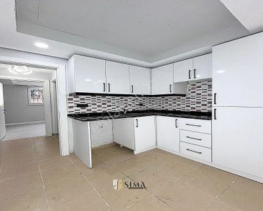 Metrobüse 5dk Geniş Ailelere Uygun 160 M2 Dubleks Daire!