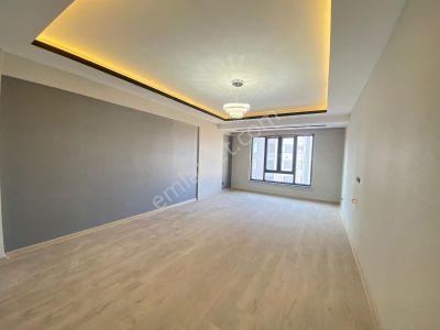 Ayalp Gayrimenkul'den 3,5+1 Satılık Fırsat Daire