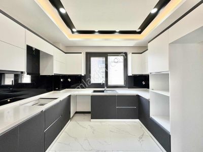 Onur Yıldırımdan Zeytinlide 4+1 Havuzlu Ultra Lüx Villa