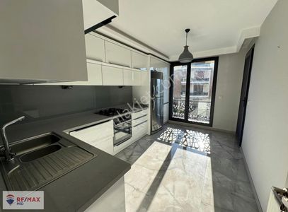 Remax Mid Satılık 2+1 Arakat Ebeveyn Banyolu Premium Daire