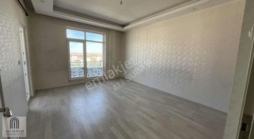 Sanayi Caddesi Üzeri Satılık 3+1 Daire