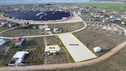 Korkuteli Bozova Mah.de Satılık 350 M2 İmarlı Arsa