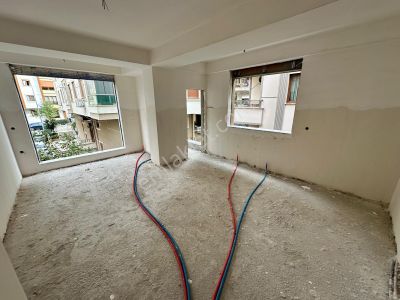 Yatırım'dan İdealtepe'de Koruya Yakın Katta Köşe 2+1