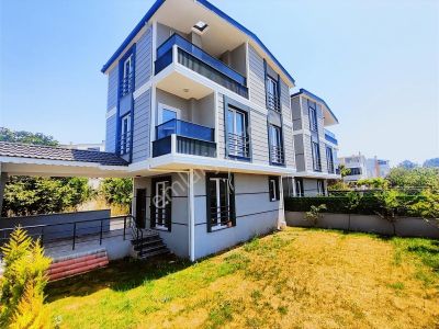 Kartallar'dan Yüksek Kredili Büyük Bahçeli Parka Cephe 4+1.villa