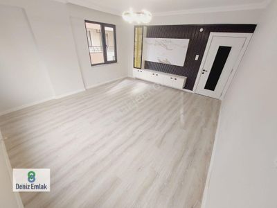 Denizden Akçayda Ön Cephe Arakat Lüks Satılık 3+1 Daire.