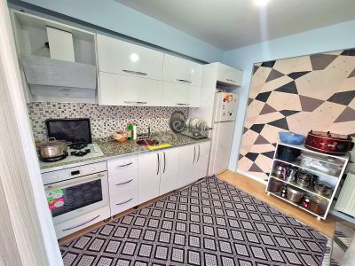 Bağcılar Urfa Yolu Üzeri Hyundai Bayi Arkası 3+1 Satılık