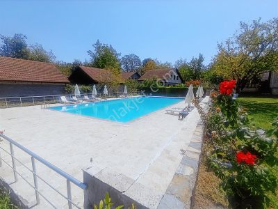 Kırkpınar' In Kalbinde Bahçeli Ve 2 Ayrı Havuzlu 3+1 Villa