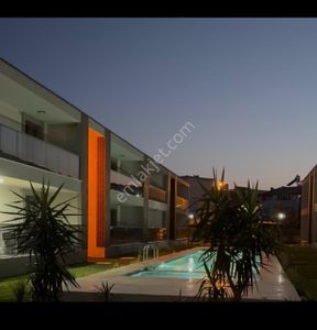 Ayvalık Altınova'da Lüks Havuzlu, Asansörlü, Sıfır 3+1 Daireler