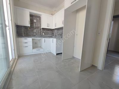 Coldwell Bankerden Hürriyet Mahallesinde Geniş Kiralık 2+1 Daire