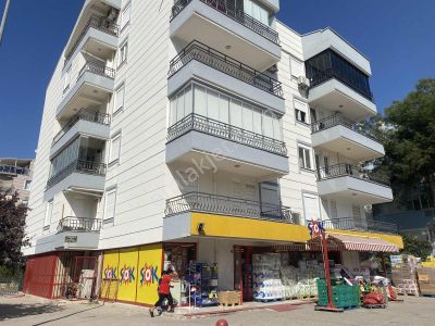 Konyaaltı Liman'da Denize Yürüme Mesafesinde Satılık 2+1 Daire