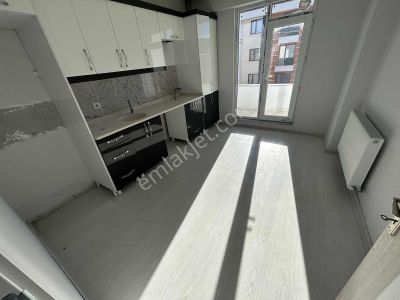 Örnek Mahallesi'nde, Ulaşımın Kalbinde, Fırsat Güney 2+1