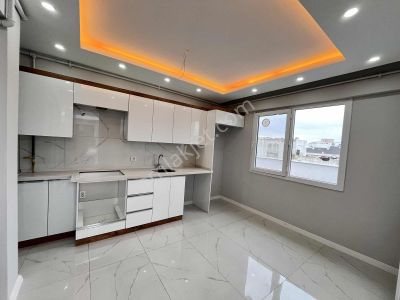 Asil Emlak'tan Muradiye'de 2+1 Kapalı Mutfak, Çift Cephe Daire