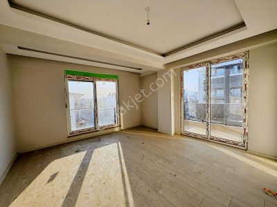 Antalya Kepez'de 2+1 Site İçinde, Sıfır, Asansörlü Kiralık Daire