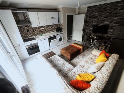 Nova'dan Bahçelievler Mh'de Full Eşyalı Kiralık 1+1 Daire