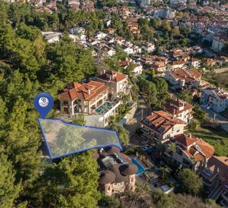 Cb Marinadan Armutalanda 700 M2 Deniz Manzaralı Arsa