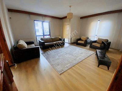 Ulu Gayrimenkulden Akyazı Mah. Satılık 2+1 Daire