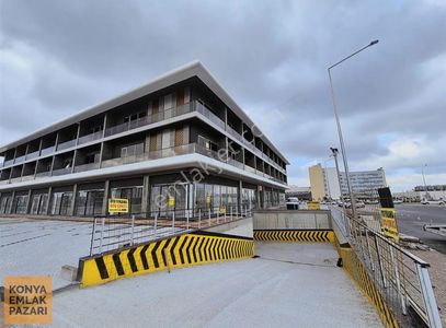 Şehir Hastanesi Karşısı Cadde Prime'da Giriş 65m2 Kiralık İşyeri