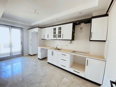 Emlak Center'dan Muradiye Mah 3+1 Kapalı Mutfak Sıfır Daire