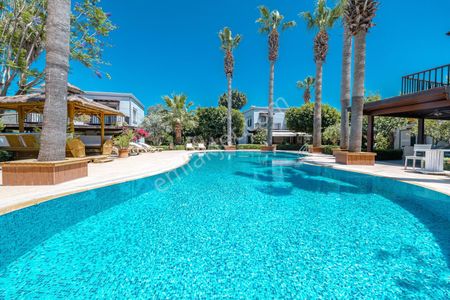 Bodrum Gölköy 2.615 M2 Arsa İçerisinde Satılık 4 Adet 4+1 Villa