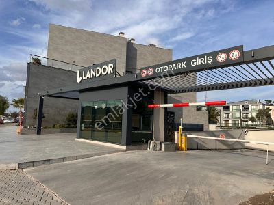 Emlak Buraya'dan Landor Sitesinde Teraslı 3+1 Kiralık Daire