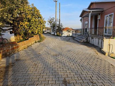 Tırpan'dan Akköy'de 530m2 Köy İçi İmarlı Satılık Uygun Arsa