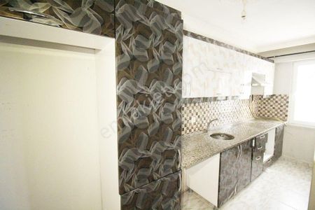 Hatip Mah.sarılar Yolu Üstü 2+1 /85 M2 Stılık Daire