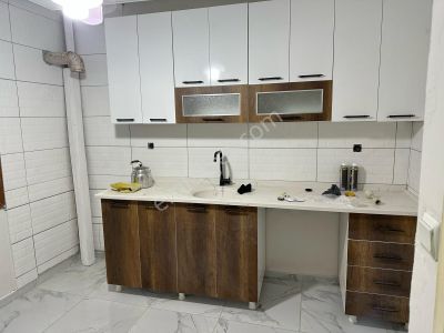 Adana Yüreğirde Şehir Hastanesine Yüreğir Devlete Yakın Konumda 2+1 Kiralık Aylık Fırsat Daire