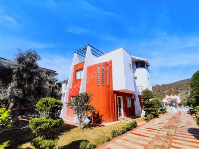 Didim Akbükde Geniş Bahçeli Dubleks Yazlık